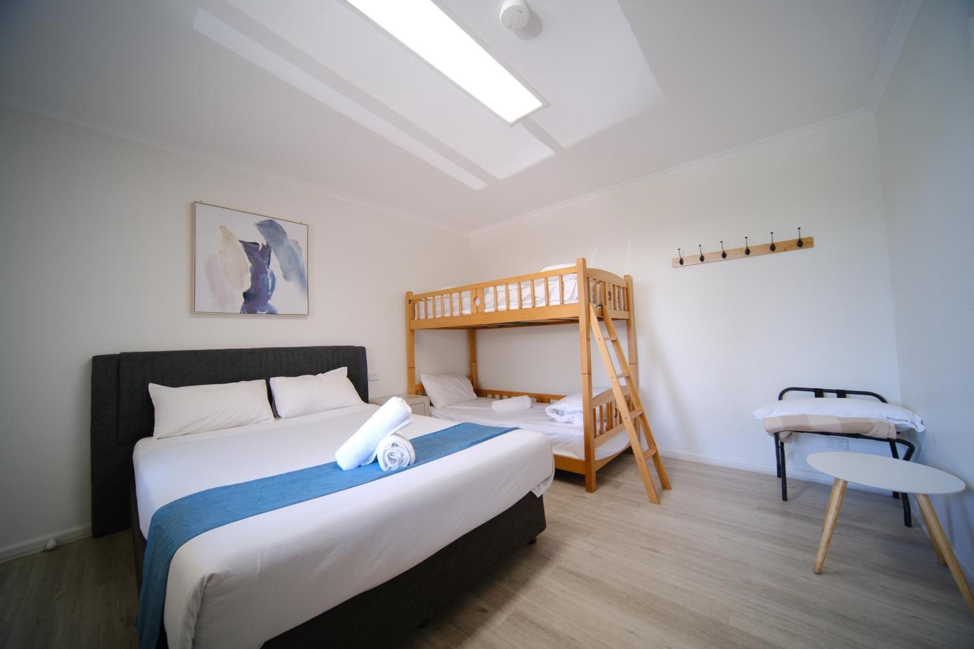 Golf Place Inn Wollongong Primbee Extérieur photo
