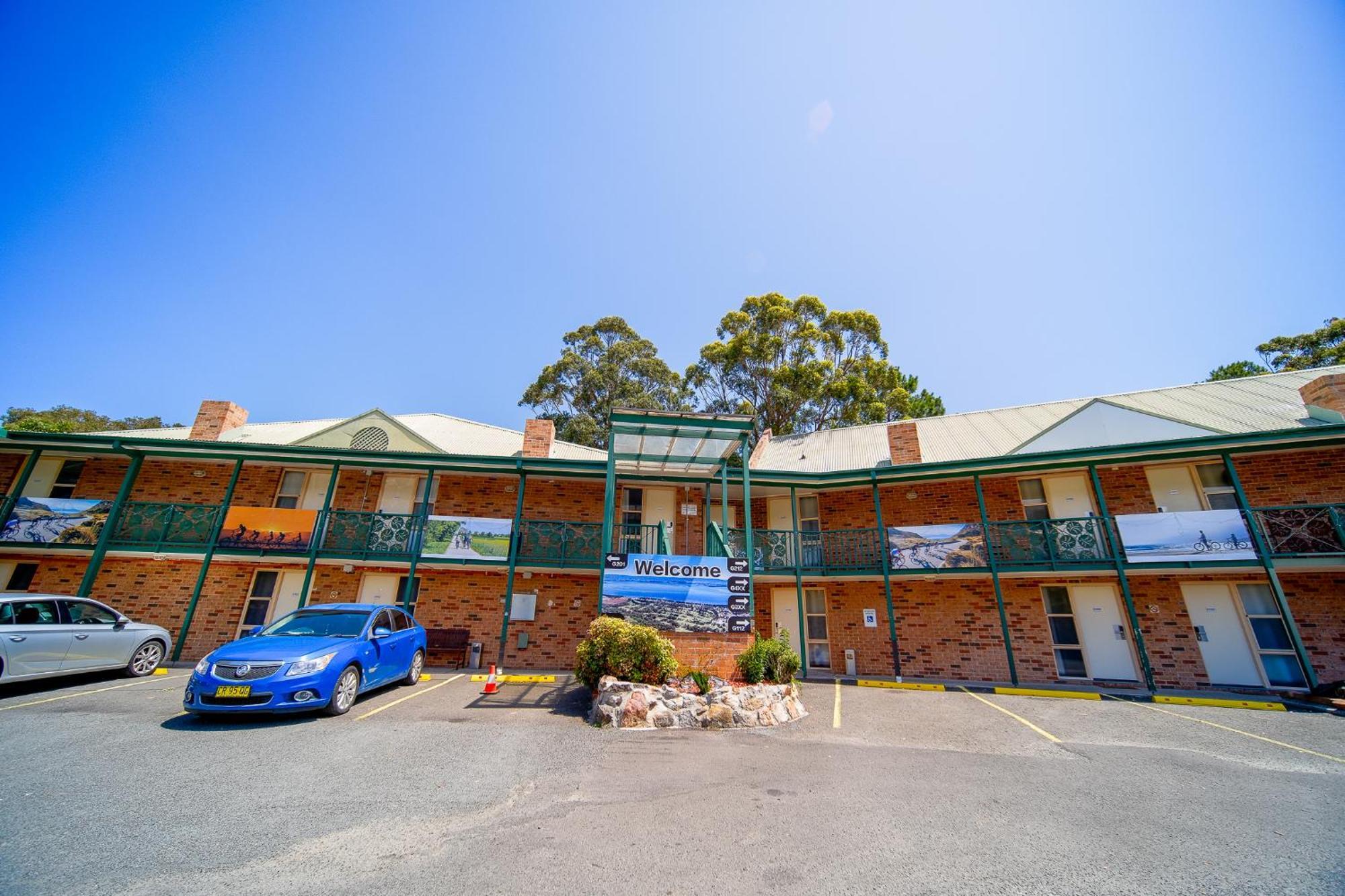 Golf Place Inn Wollongong Primbee Extérieur photo