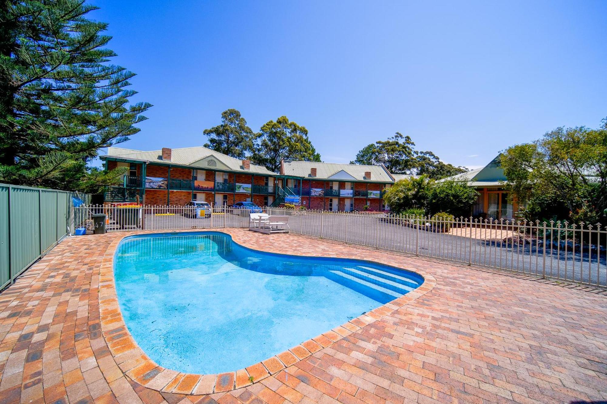 Golf Place Inn Wollongong Primbee Extérieur photo