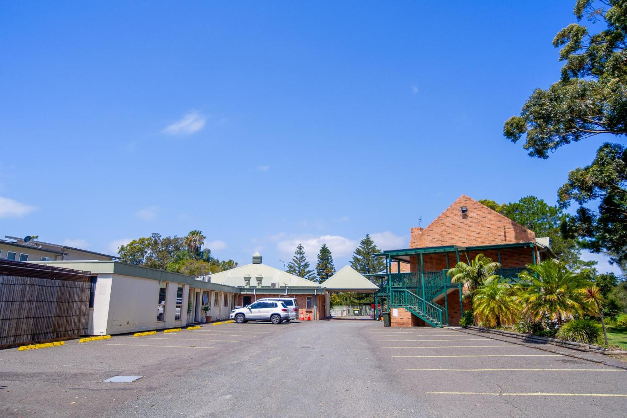 Golf Place Inn Wollongong Primbee Extérieur photo