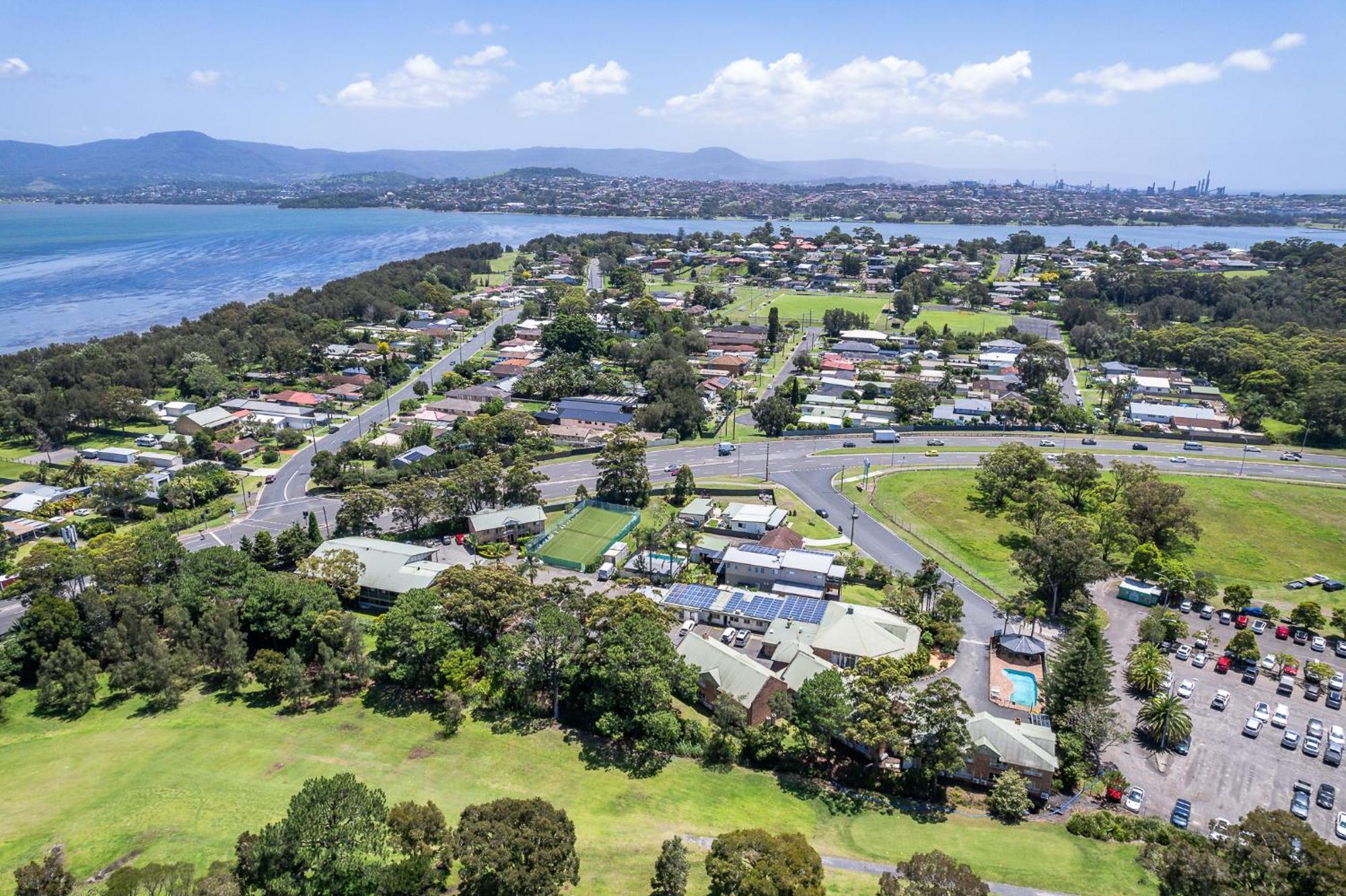 Golf Place Inn Wollongong Primbee Extérieur photo