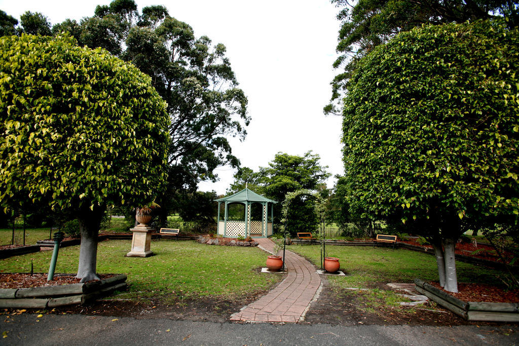 Golf Place Inn Wollongong Primbee Extérieur photo