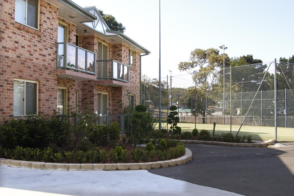 Golf Place Inn Wollongong Primbee Extérieur photo