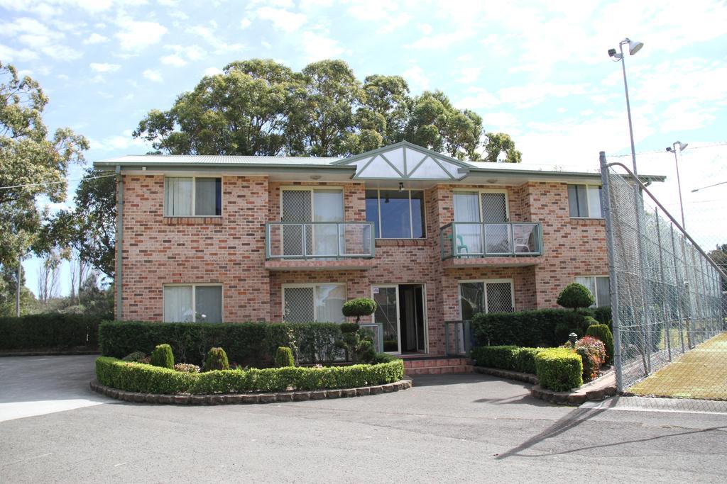 Golf Place Inn Wollongong Primbee Extérieur photo